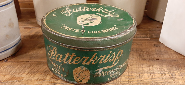 Vintage 1930’s Patterkrisp Canne en Métal Patterson Chocolate dans Art et objets de collection  à Drummondville