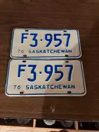 1976 Saskatchewan F plates