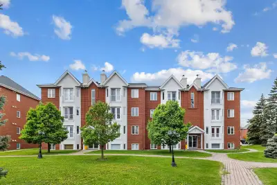 Hello everyone! My girlfriend and I are looking to rent out the 4 1/2 apartment where we lived until...