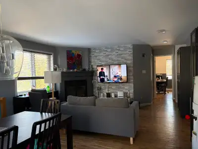 Très grand 4 1/2, sans voisin en arrière, au RDC, à charlesbourg, proche de l’école primaire et seco...