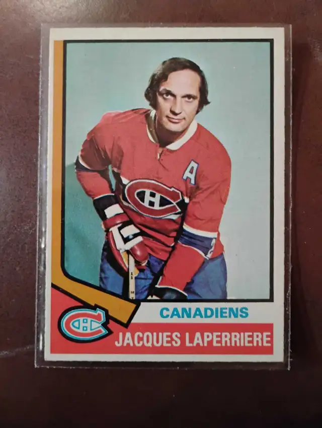 JACQUES LAPERRIERE VINTAGE HOCKEY CARD #202 SHARP!! OPC in Arts & Collectibles in Ottawa - Image 2