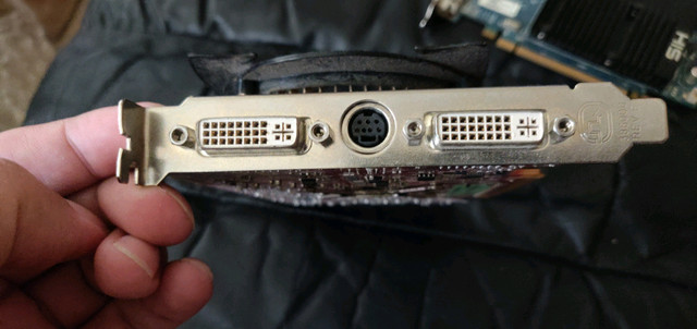 Sapphire ATI Radeon HD4770 512MB GDDR5 PCIE Dual DVI/TV Out GPU in System Components in City of Toronto - Image 3