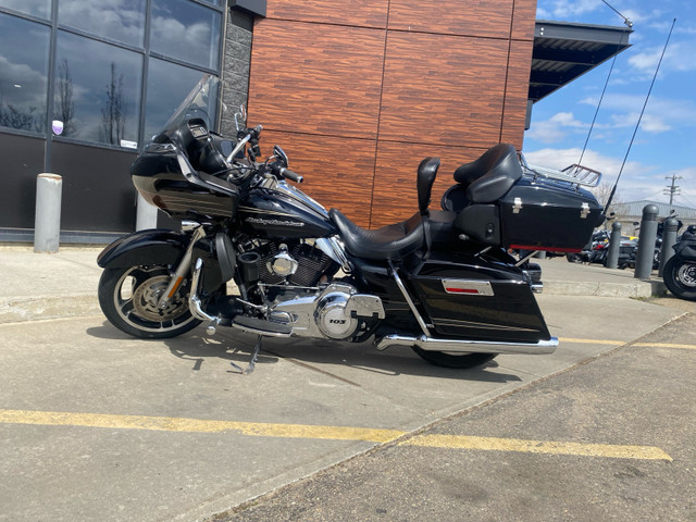 Road glide ultra  in Touring in La Ronge - Image 4