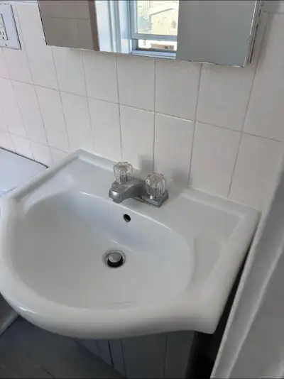 ALL TOUT INCLUS 1.5 APARTMENT FOR RENT BEAU 1.5 LOGEMENT À LOUER