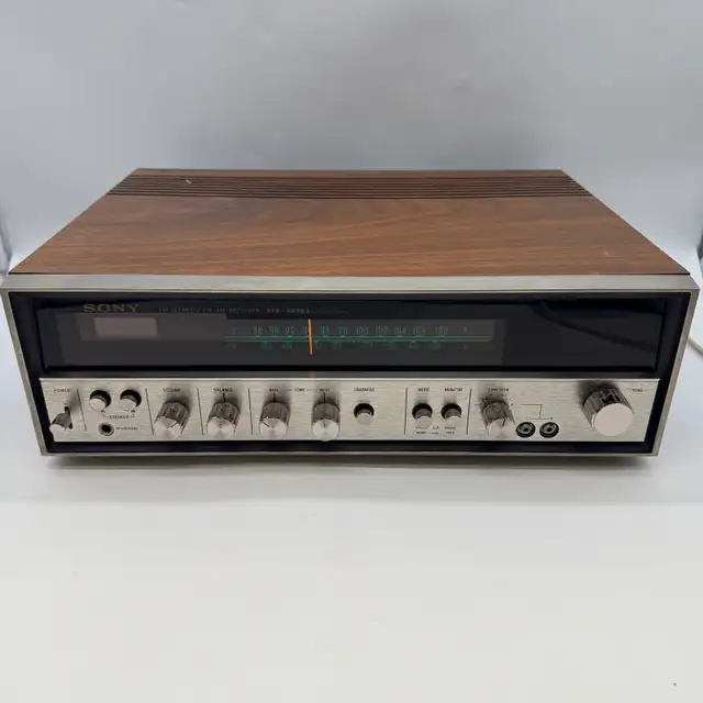 Vintage Sony STR-6036A FM/AM Stereo Receiver Tested Working Japa in Stereo Systems & Home Theatre in City of Toronto - Image 2