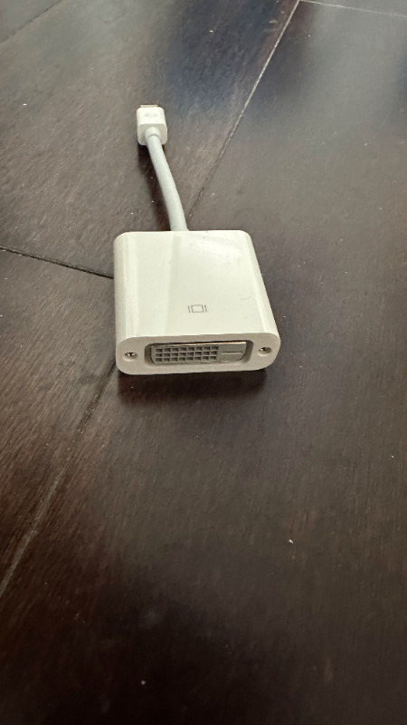 Apple Mini DisplayPort to DVI Adapter in Cables & Connectors in Kitchener / Waterloo