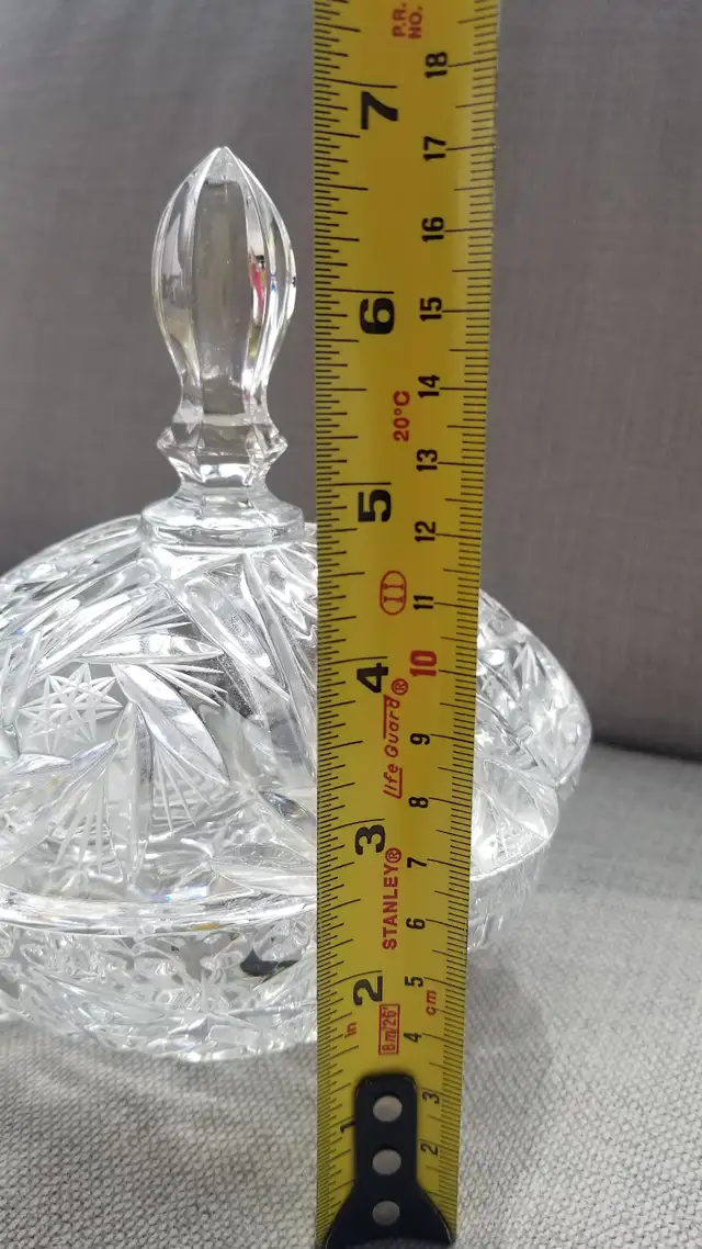 Vintage Crystal Bonbonnière in Home Décor & Accents in City of Montréal - Image 10