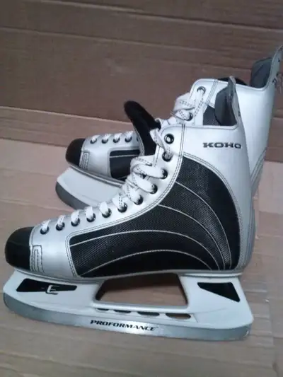 Figure skates:12, 1, 3, 4, 5 Hockey skates: 5, 11, 12 Helmet S, View more