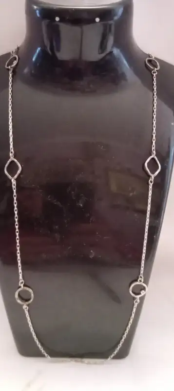 A NICE VINTAGE 925 STELRING SILVER NECKALCE IN PERFECT CONDITION IT CAN BE PICKED UP IN ALLISTON