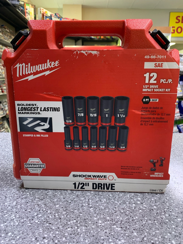 Milwaukee 49-66-7011 Shockwave Socket Set  in Hand Tools in Oshawa / Durham Region - Image 2