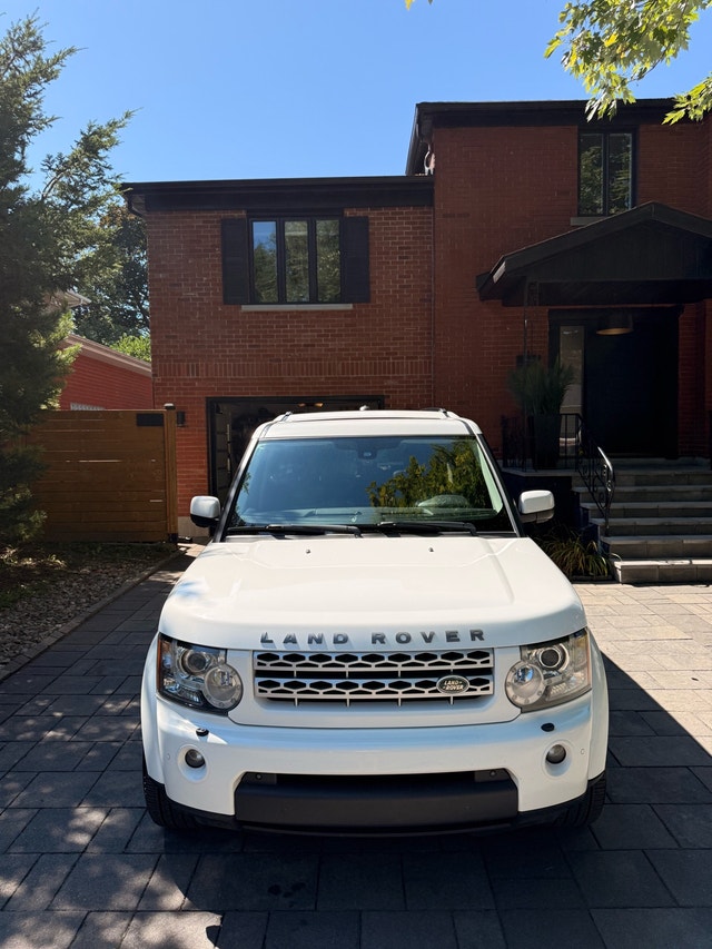Land Rover LR4 HSE Luxury V8 2011 — État excep — photo 3