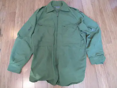 Chemise de pilote d'hélicoptère. Taille 6740., View more