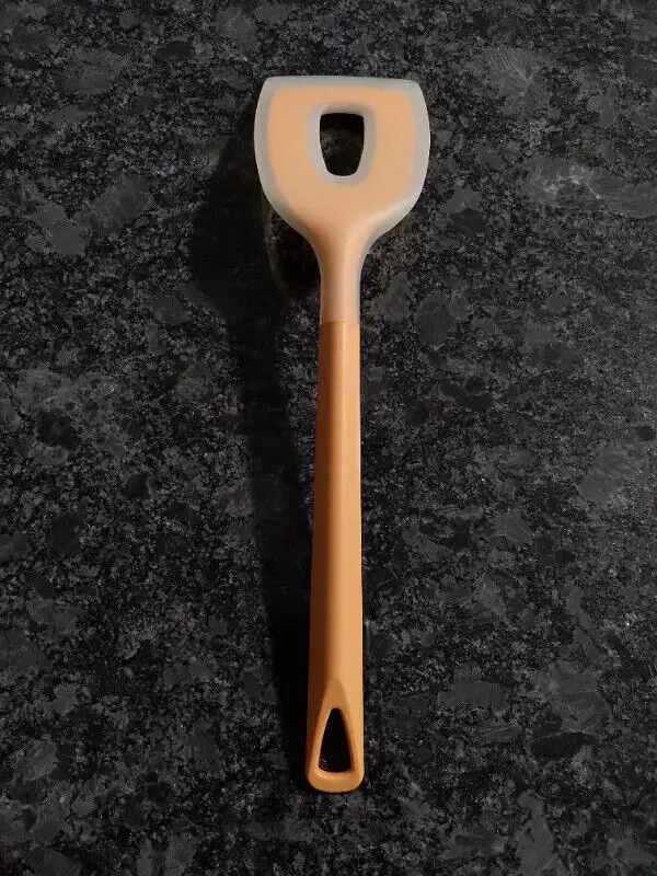 Marna K537Y Trian Grip Silicone Turner