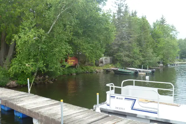 The Narrows Kamp/ Lake Nosbonsing in Ontario in Canada - Image 2