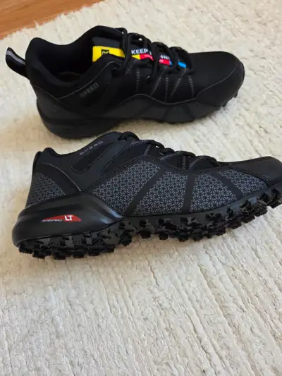 All-season hiking shoes for men, View more