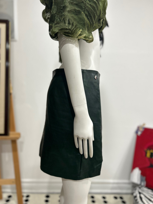 Green Leather Skirt  in Women's - Dresses & Skirts in City of Toronto - Image 3