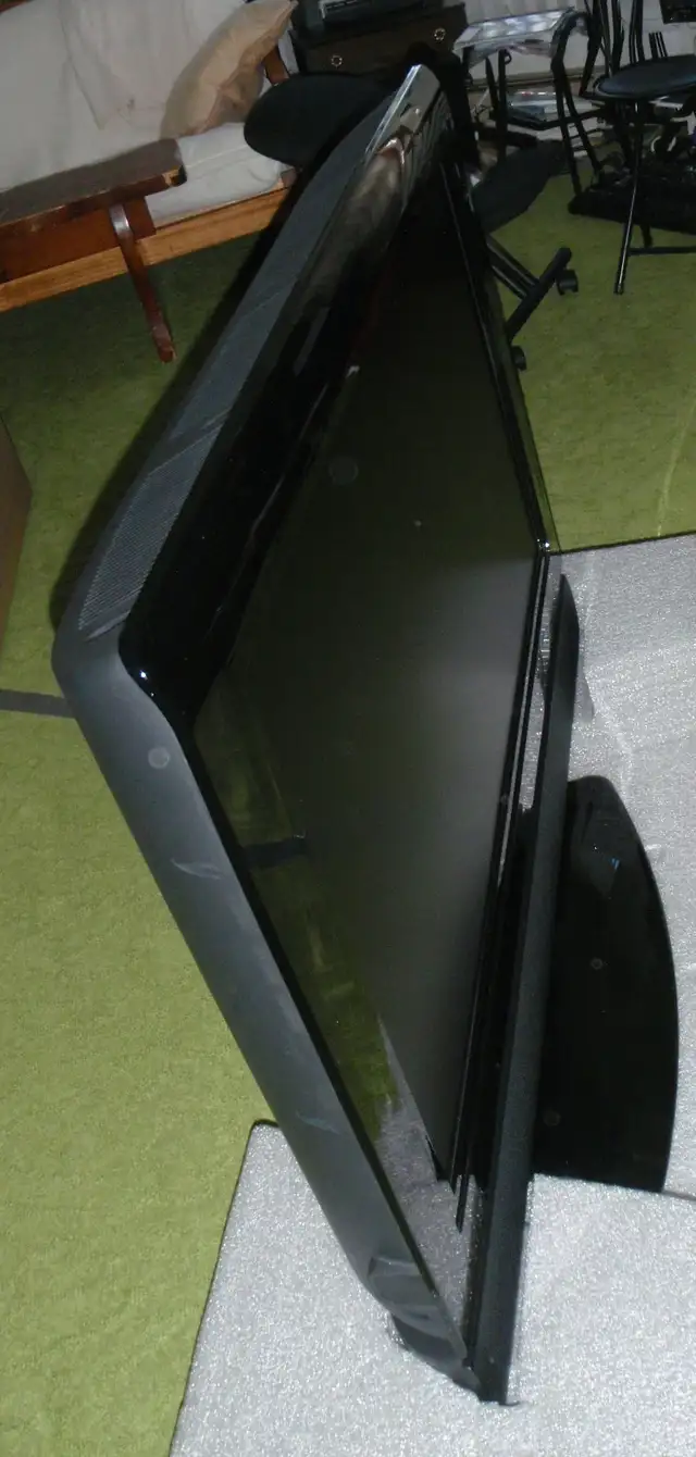 42" LCD HDTV ViewSonic Television &  Monitor in TVs in Kitchener / Waterloo - Image 3