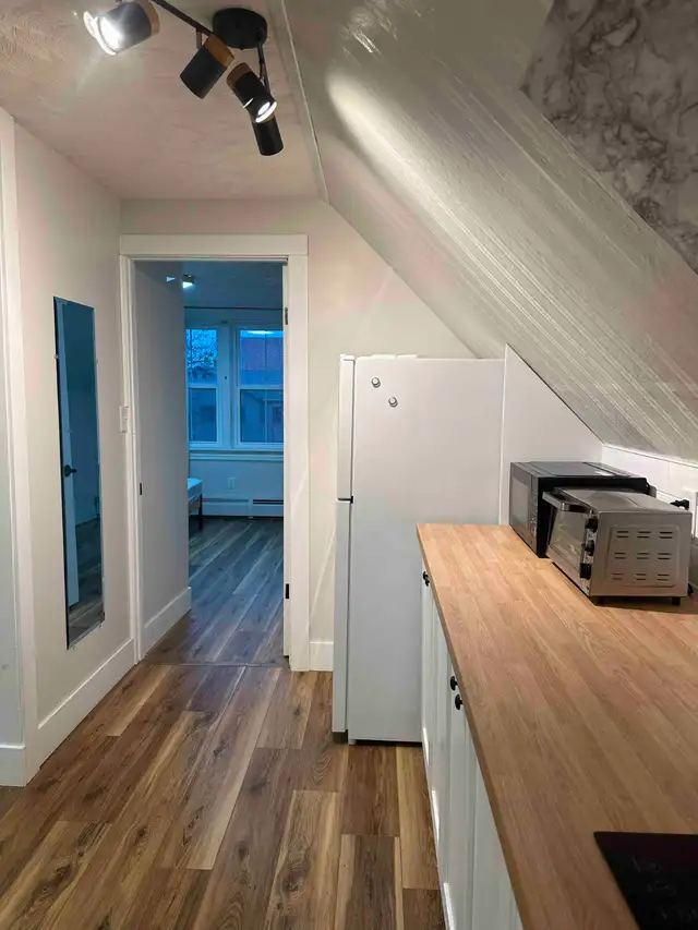 FULLY FURNISHED ONE-BEDROOM APARTMENT FOR RENT - CHARLOTTETOWN D in Long Term Rentals in Charlottetown - Image 8