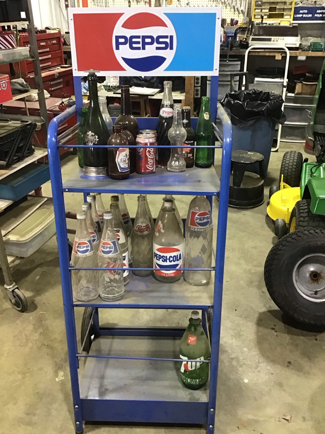 Pepsi Bottle Rack in Arts & Collectibles in Owen Sound