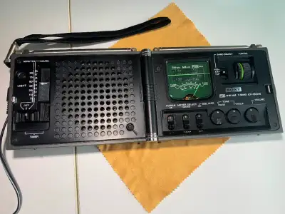 SONY ICF-7800W CULT TRANSISTOR 3-BAND RADIO ~ THE "NEWSCASTER", View more