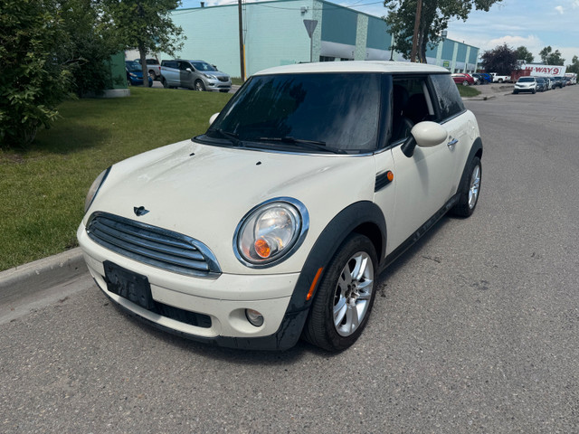 2009 Mini Cooper 2 Dr Coupe in Cars & Trucks in Calgary - Image 3