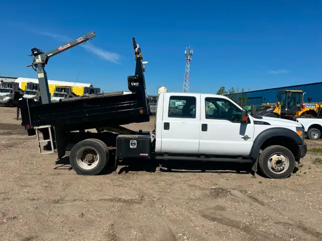 Dump trucks596423626385018881