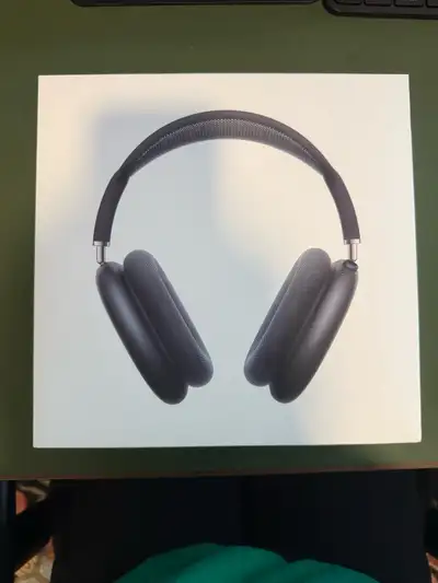 Apple AirPod Max (USB-C) - AppleCare Included!!, View more