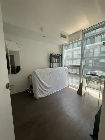 Room and pvt bath for rent ( open for long term lease )
