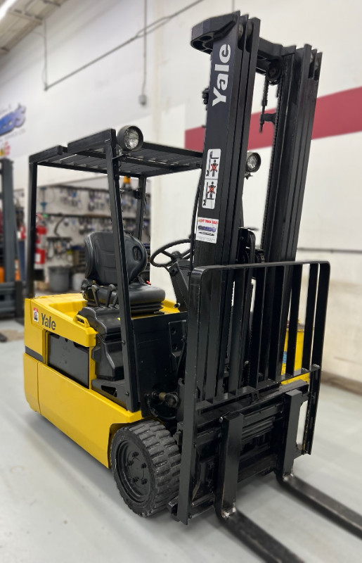 Industrial Forklift in Other Business & Industrial in Guelph - Image 4