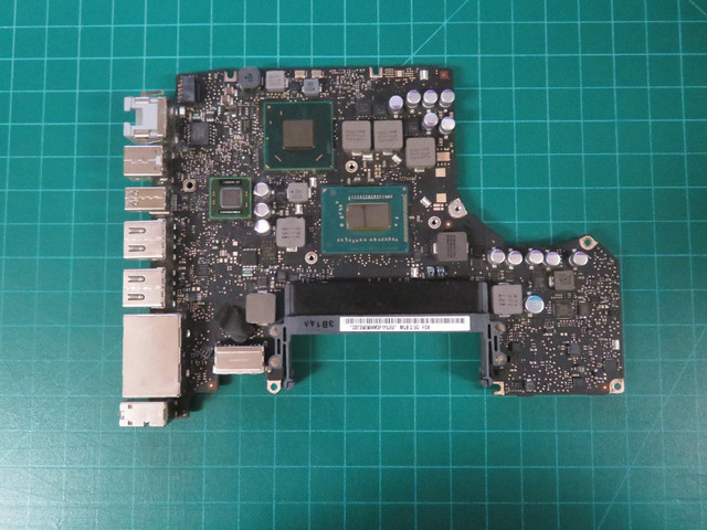 Macbook Pro 13" (Mid-2012, 2.5 Ghz) A1278 Motherboard (NO AUDIO) in Laptops in St. Catharines