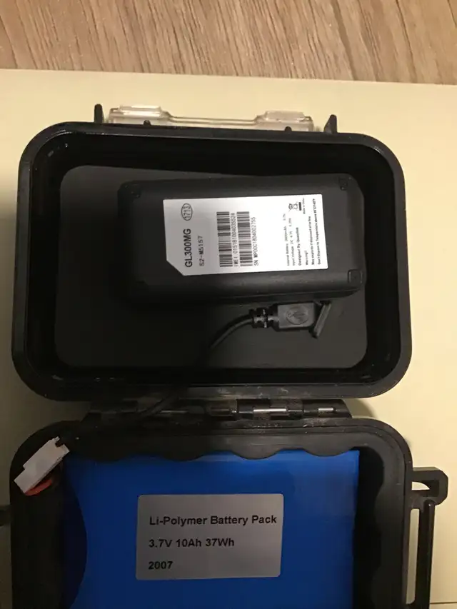 GPS Tracker Box571967940362260482
