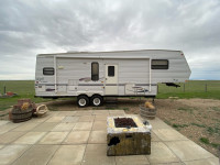 2001 Eagle by Jayco 33 ft 5th Wheel