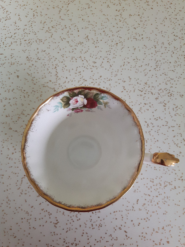 Royal Albert Celebration Teacup and Saucer in Arts & Collectibles in Edmonton - Image 3