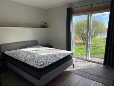 Good location, NSCC Akerley, bus stops, groceries are in walking distance. Room 1 @3 Brigadoon Ave:...