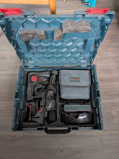 Bosch GLL 3-80 Laser Level, View more
