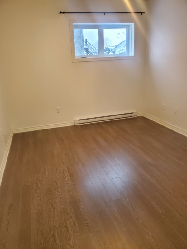 Grand 4 1/2 à Gatineau, secteur Lorrain à 1250 Long Term Rentals