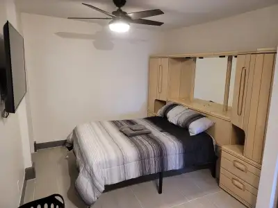 chambre à louer et meublé dans chomedey. L'électricité, chauffage, wi-fi ainsi que beaucoup de comod...