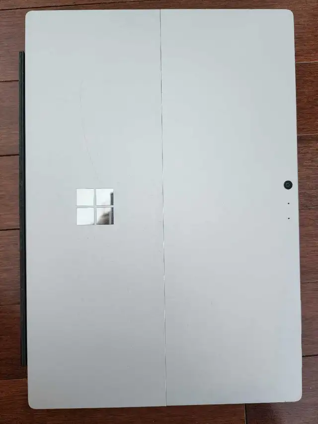 Microsoft Surface Pro 563893269208451122