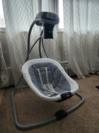 GRACO Sway swing for babies.