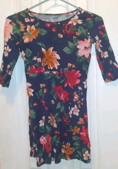 Old Navy Girl's dress size 8, View more