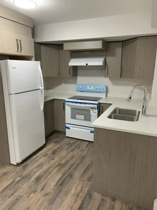 2 Bedroom, 1 Bathroom Basement 