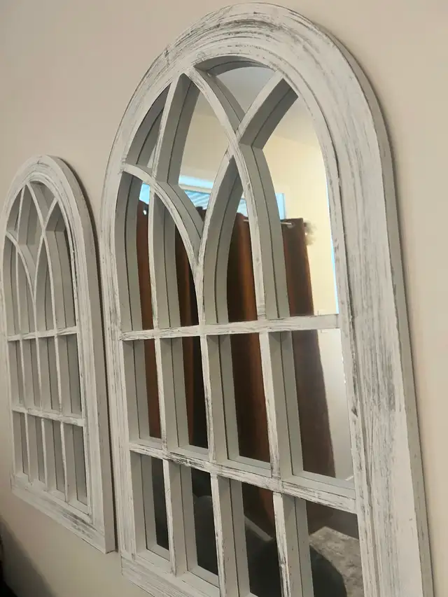 Beautiful Decorative Mirror Wall Art in Home Décor & Accents in Ottawa - Image 2