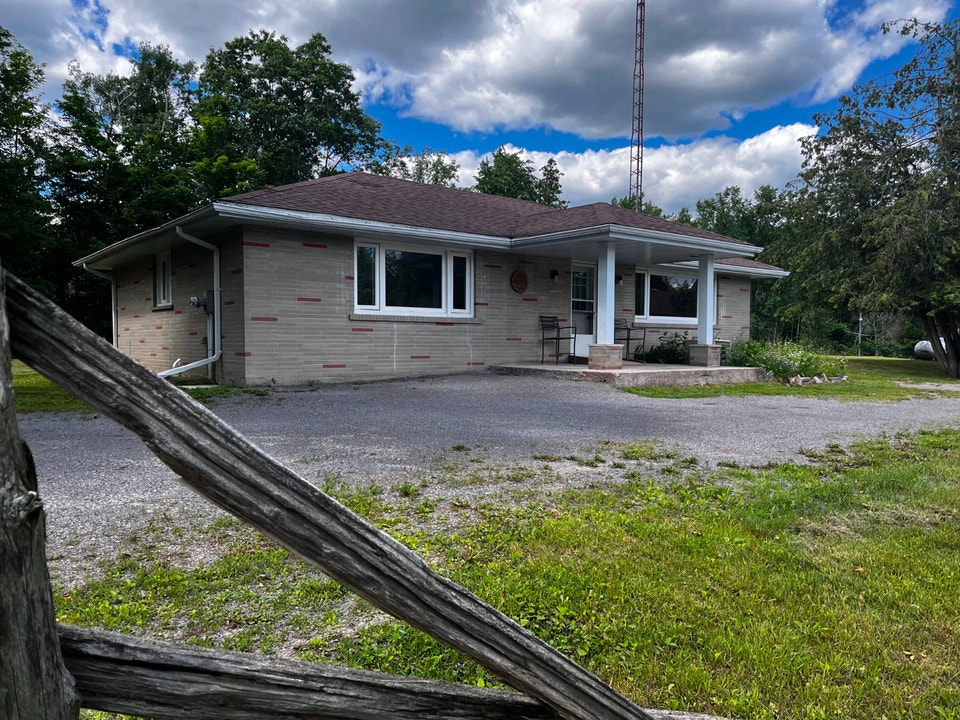 NEWLY RENOVATED HOUSE FOR RENT 1