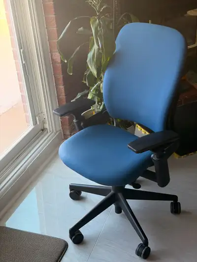 Steelcase Leap V2, View more