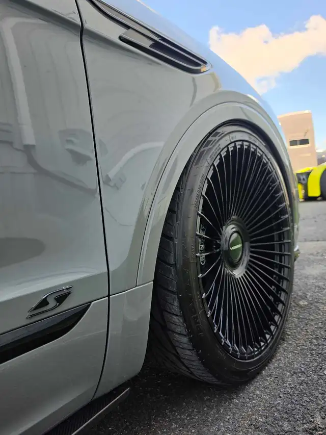 Bentley Bentayga S Carbon Pack552033546981222402
