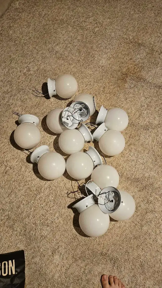  Light Flush Mount in Indoor Lighting & Fans in Markham / York Region - Image 5