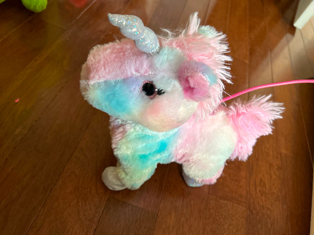 My walking pet- rainbow unicorn in Toys & Games in Ottawa - Image 2