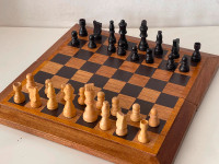CHESS SET, GAME, 16X 16 INCH FOLDABLE BOARD, MAGNETIC ENCLOSURE,