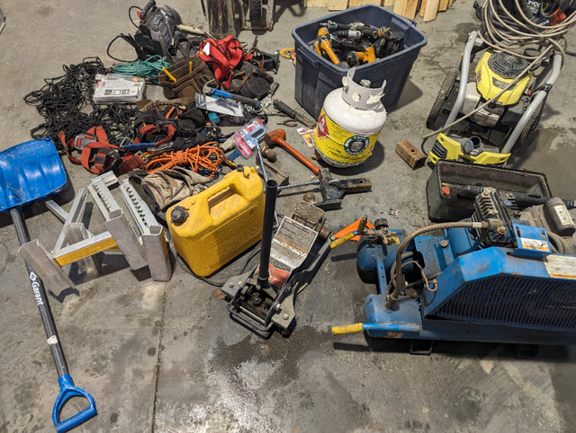 Tools for sale in Other in Calgary - Image 3