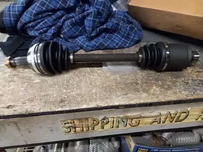 66-4147 cardone select new axle assembly never used. Fits 97-01 Honda CRV. Asking $80.00 O.B.O. Plea...